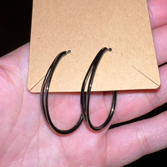 Vintage Black Classic Oval Double Layered Snap Close Hoops - Picture 1 of 10